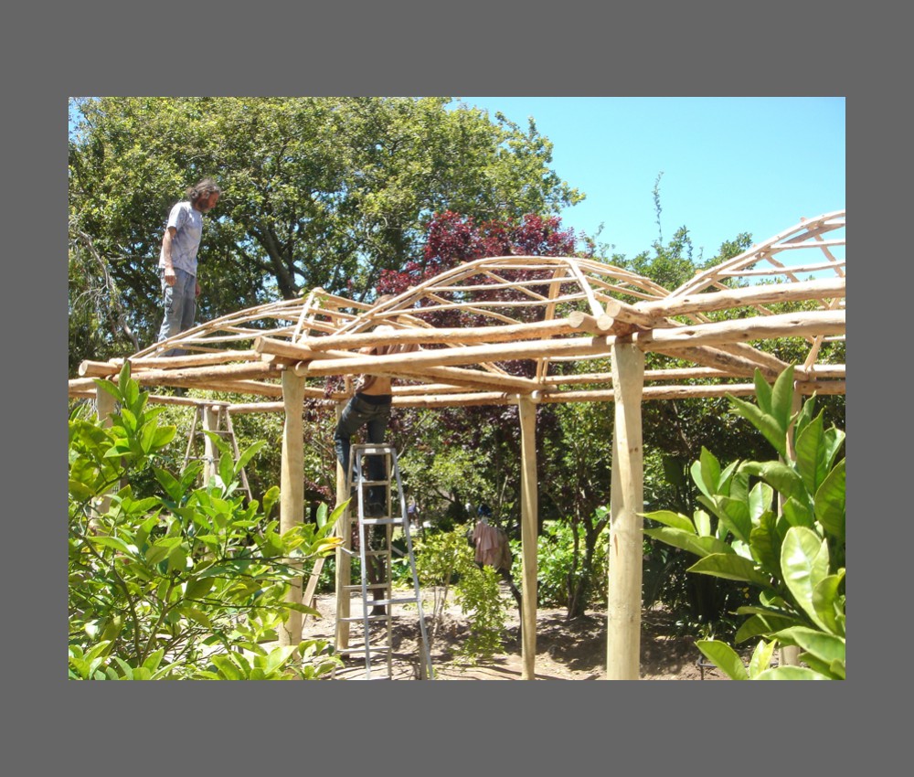 pergola during assembly 2